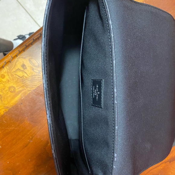 LOUIS VUITTON MESSENGER BAG - Picture 8 of 14